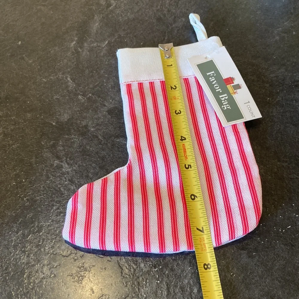 Lot of 25 red white Christmas stocking favor gift goody bags - NWT